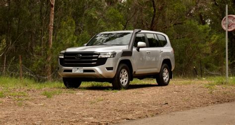 Toyota Landcruiser Series Gx Review Discoverauto