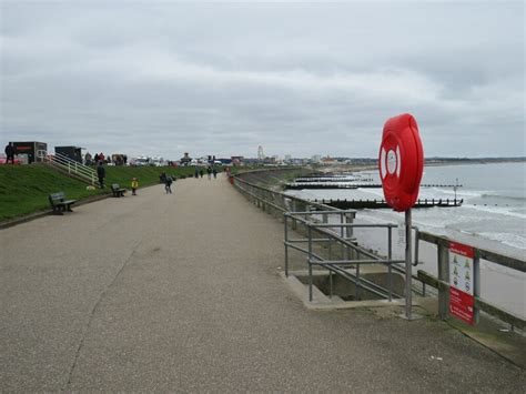 Promenade In Aberdeen © Malc Mcdonald Cc By Sa20 Geograph Britain