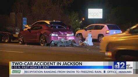 Two Vehicle Crash On I 55 In Jackson Youtube