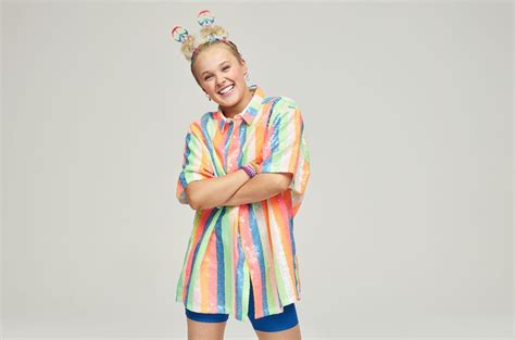 Jojo Siwa Talks Her New Facebook Watch Series Jojo Goes