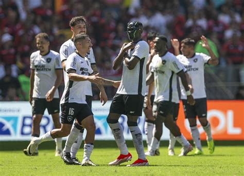 Embalado E Desgastado Botafogo Estreia Na Copa Do Brasil