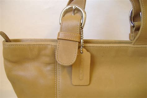 Coach Purse Handbag Camel Tan Brown Leather Tote Satchel Double Handles