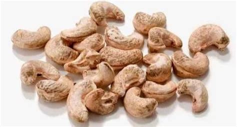 Natural Cashew Nuts From Goa Packaging Type Vacuum Bag Grade W240