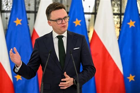 Marszałek Sejmu Szymon Hołownia mówi że decyzja prezydenta o prawie