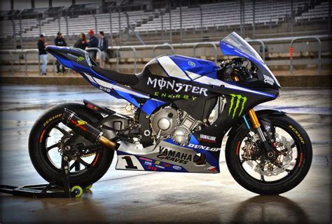 Racing Cafè Yamaha YZF R1 AMA Team Monster Energy Graves Yamaha 2015