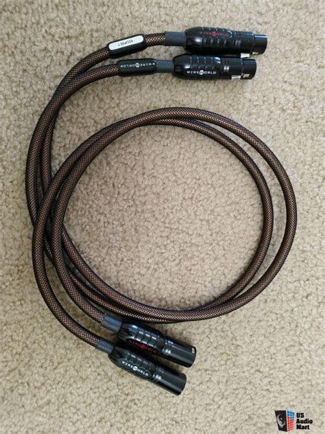 Wireworld Eclipse 7 XLR Balanced Interconnects 1 Meter PAIR With Case