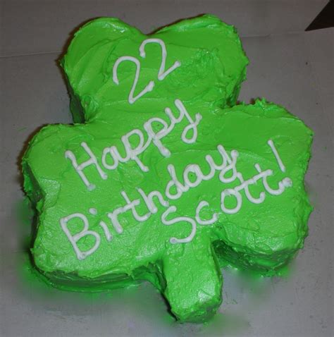 Irish Birthday Cake | Canvases & Cupcakes