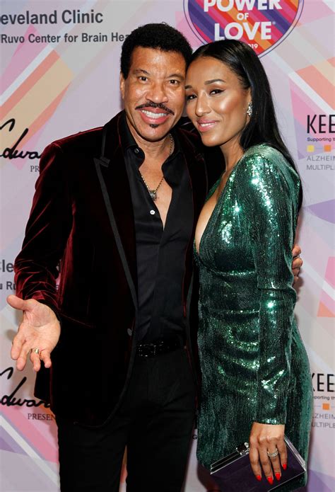 Lionel Richie’s Girlfriend: Get to Know Model Lisa Parigi | Closer Weekly