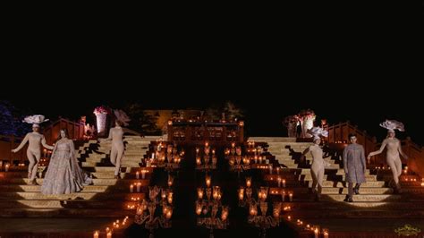 An Extravagant Wedding In Taj Mahal Palace With Unique Décor And Ott