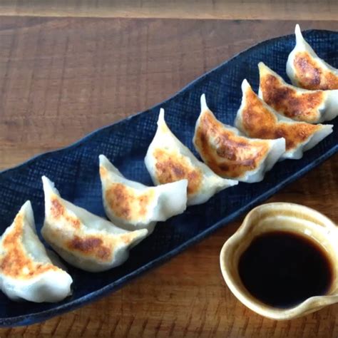 Delicious Gyoza Recipe Using Japanese Sesame Sauce