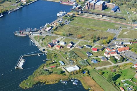 Luftaufnahme Peenem Nde Hafen Peenem Nde Und Entwicklungsgebiet Auf