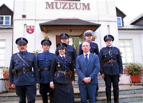 Noc Muze W W Ukowie Z Policj I Bursztynem Tygodnik Siedlecki