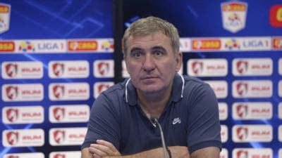 Hagi A Nceput Cur Enia Primul Fotbalist Care Pleac De La Farul