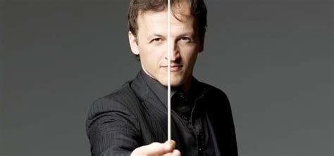 Равель, Дебюсси, Сен-Санс в исполнении французского дирижера и скрипача ...