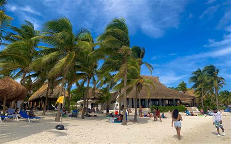 How to have a beautiful day at the beach in Akumal