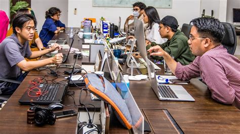 how to find startups to invest in