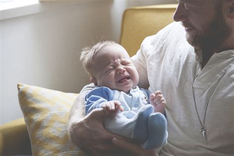 Cách trị khò khè ở trẻ sơ sinh an toàn mẹ nào cũng nên biết