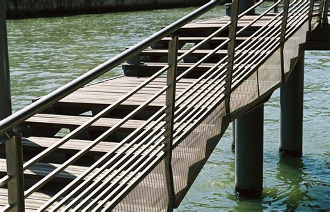 Embarcad Re Saint Michel Sur La Seine Paris Spielmann Chirino