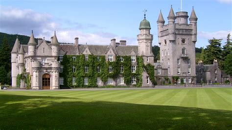 Balmoral Castle, final resting place of Queen Elizabeth II - TIme News