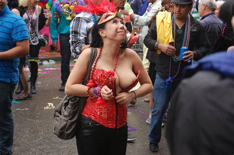 Nude Mardi Gras Tits Sex Photo