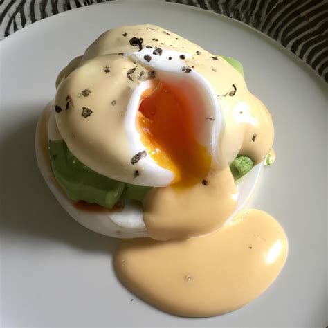 Receita de Ovos benedict Guia da Culinária