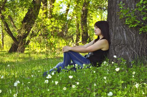 Kostenlose Foto Baum Natur Wald Gras Person Menschen Pflanze