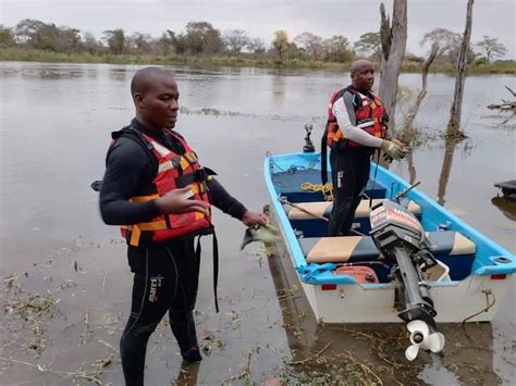 Cops Brave Crocodiles Hippos To Retrieve Man S Body From Limpopo Game Farm Dam South Africa