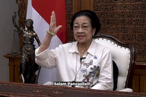 Pengamat Pidato Megawati Pukulan Untuk Keluarga Jokowi RMOLSUMUT ID