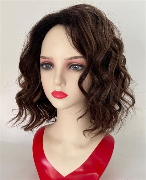 Amazon Renershow Layered Short Ombre Brown With Blonde Highlight