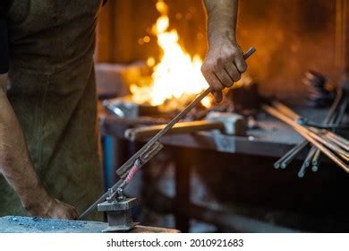 1,088 Blacksmith Bend Images, Stock Photos & Vectors | Shutterstock