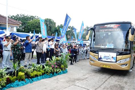 Pemprov Sumsel Berangkatkan 2200 Pemudik Di Program Mudik Gratis