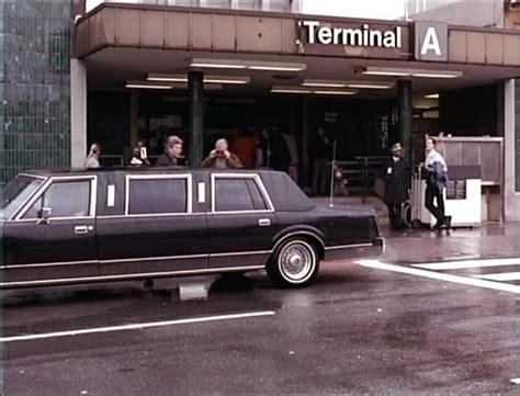 Imcdb Org Lincoln Town Car Stretched Limousine In Secrets