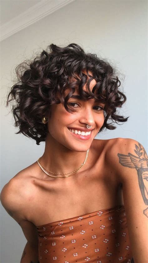 Gorgeous Prom Hairstyle Ideas For Short Curls Hair Artofit