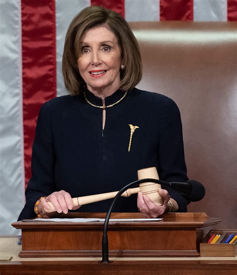 Nancy Pelosi wears SAME outfit she did for Trump's first impeachment ...