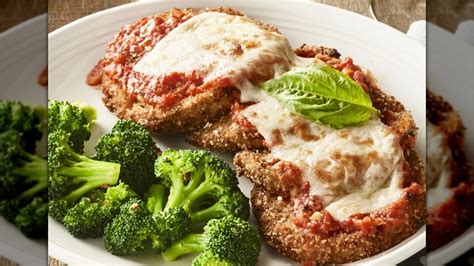 Restaurant Eggplant Parmesan Ranked Worst To Best According To Customers