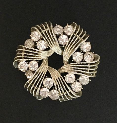 Signed Coro Vintage Brooch Pin Gold Tone Clear Rhinestones Round Circle