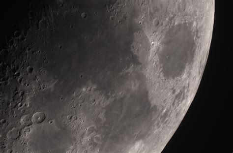 Mare Tranquillitatis, Mare Crisium and Mare Fecunditatis on 23.3.2018 : r/astrophotography