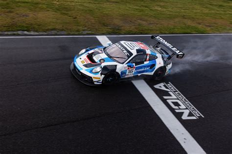 Porsche Takes Early Fanatec Gt World Challenge Lead Fanatec Gt World