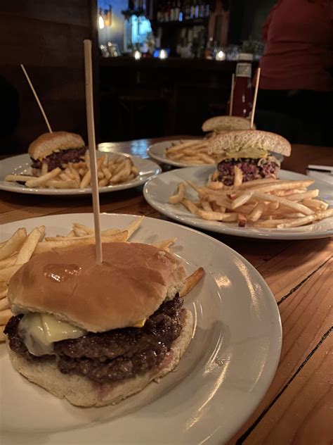 4 Best Burgers in Madison (You Haven’t Tried Yet)