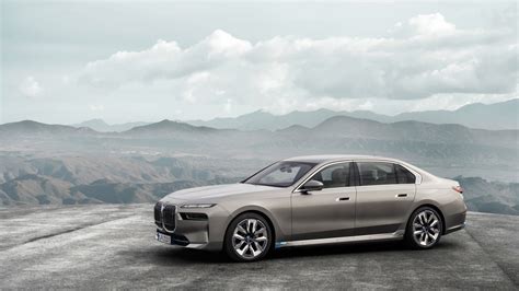 2023 Bmw 7 Series Debuts With New Electric I7 Model Autotrader Ca