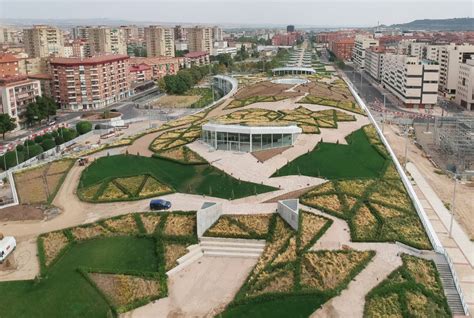 Abalos Sentkiewicz Estaci N Intermodal Y Parque Felipe Vi En Logro O