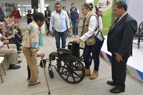 Entrega DIF Estatal Aparatos Auditivos Y Sillas De Ruedas A Personas