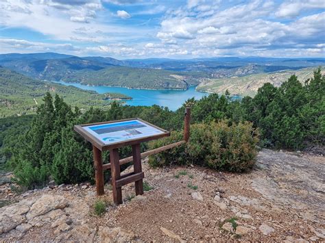 Ruta al Pico Franco de Benagéber un mirador para ver atardeceres o un