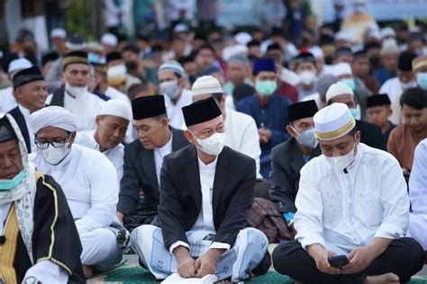 Inilah Tata Cara Sholat Idul Adha Lengkap Dengan Bacaan Niat Dalam