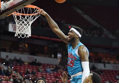 New Mexico Dismisses Forward Carlton Bragg Jr After Arrest