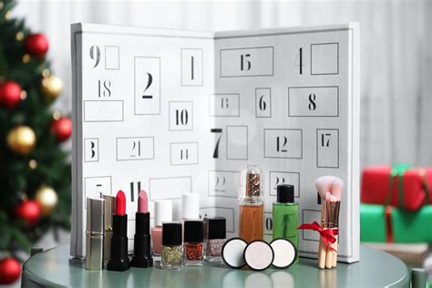 Advent Beauty: What a Non-Traditional Advent Calendar Taught Me About the Season - Busted Halo