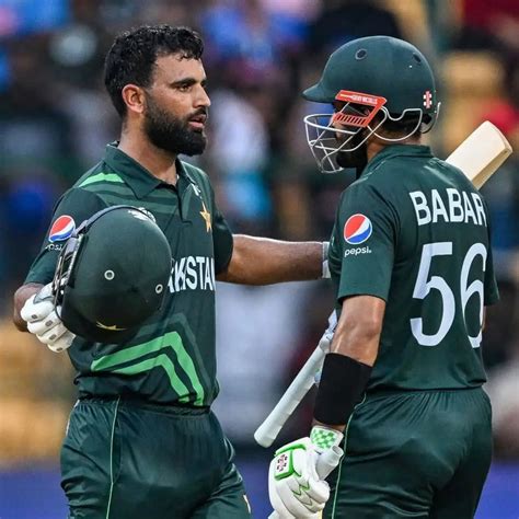 pakistans players depart  bangladesh irfansamispeaks
