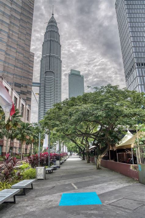 Daytime Architecture Building Scene Of The Famous The Malaysian