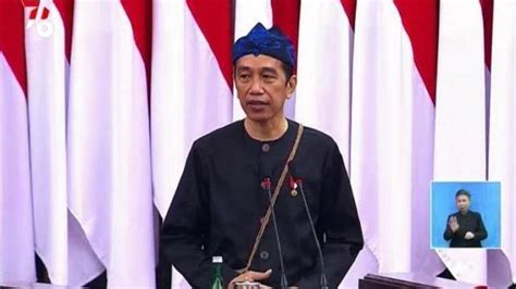 Fakta Di Balik Pakaian Adat Suku Baduy Yang Dikenakan Jokowi Saat