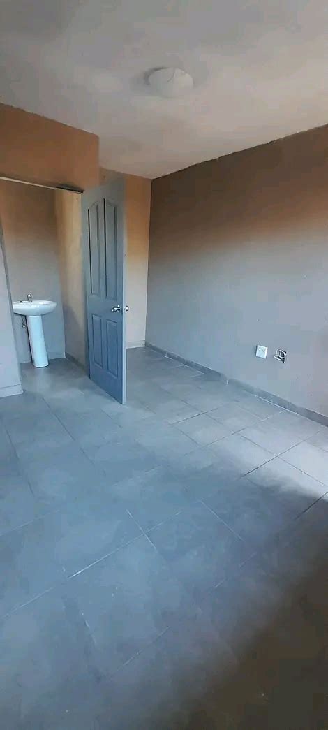 Room Available For Rental In Motsu Own Toilet In Tembisa Gauteng